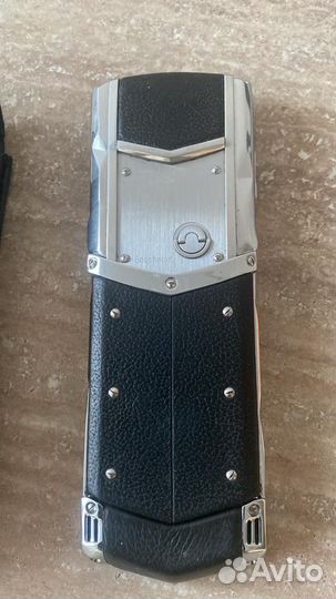 Vertu Ascent 2010