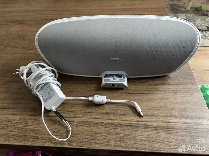 Док станция JBL onBeat Venue LT