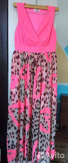 Платье новое 48р