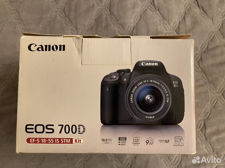 Зеркальный фотоаппарат canon 700d