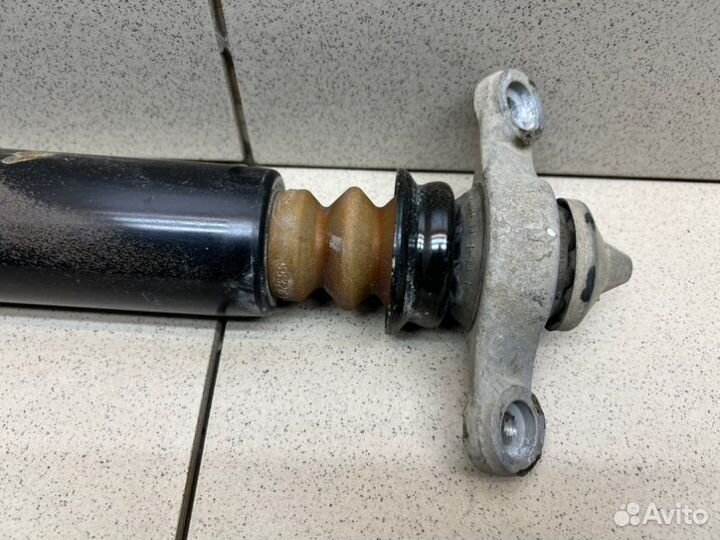 Амортизатор задний Hyundai Creta 49.000км G4FG