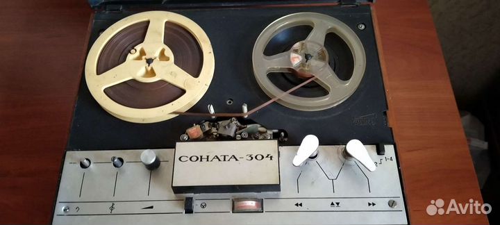 Катушечный магнитофон
