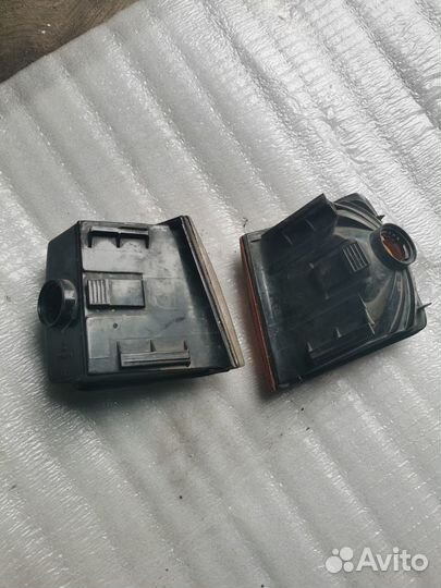 Поворотники Volkswagen Passat B3