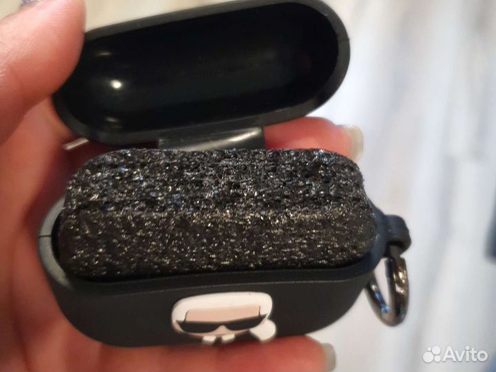 Футляр для наушников Pro