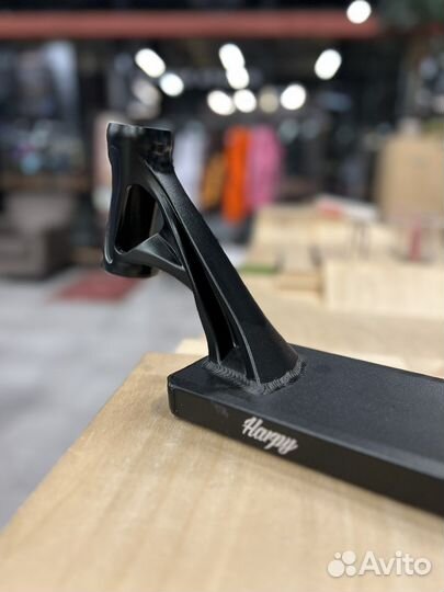 Дека Tech Team Harpy