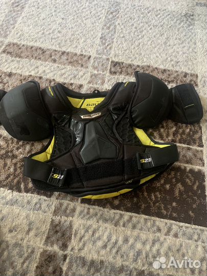 Нагрудник хоккейный ccm bauer