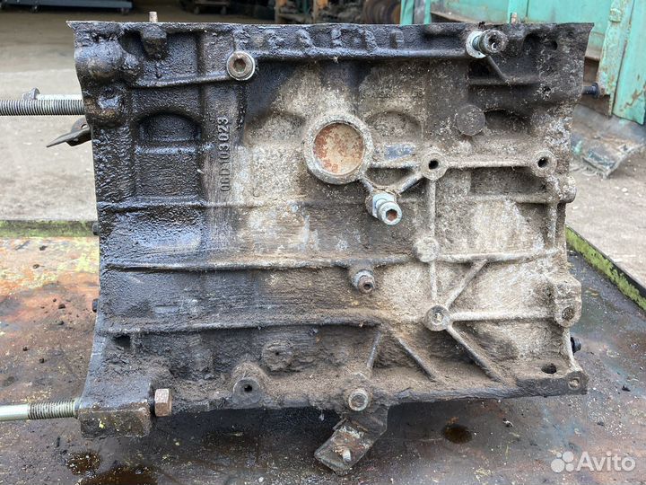 Блок двигателя 2.0 ALT ауди а4 б6