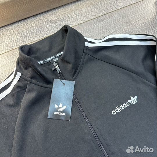 Спортивный костюм Adidas