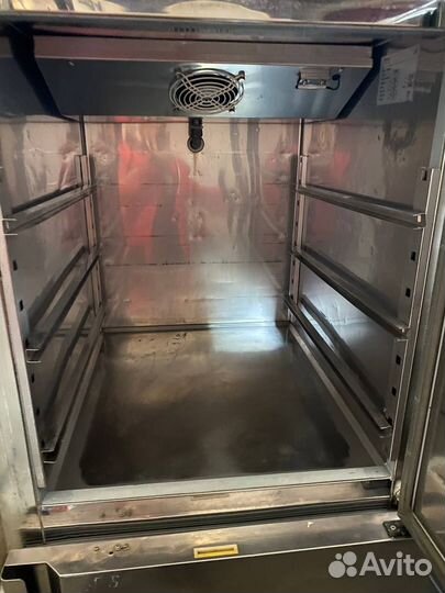 Комбинированный холодильный шкаф