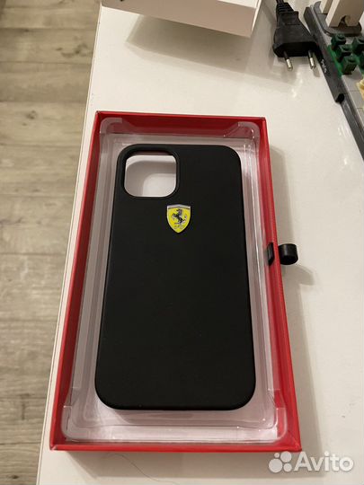 Силиконовый чехол на iPhone 12/12 Pro