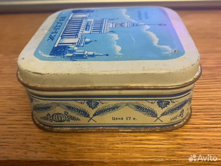 Жестяная коробка (зубной порошок)