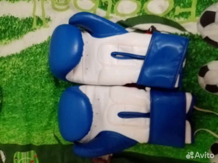 Боксерские перчатки 12 oz clinch