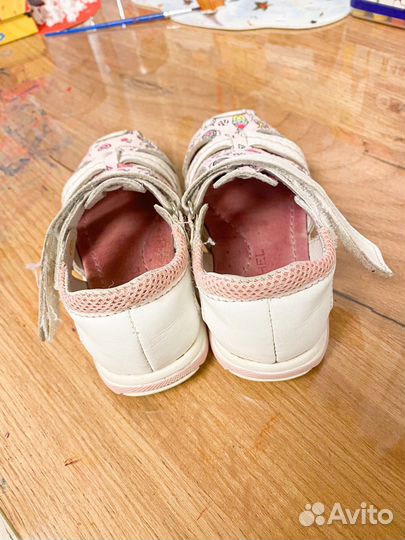 Сандалии для девочки 24 размер