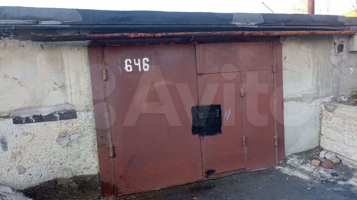 Гараж, > 30 м²