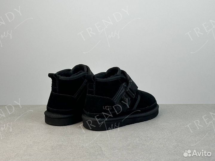 Ботинки mini замша черные UGG