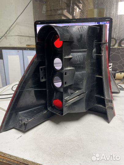 Фонарь задний правый mercedes ml w163