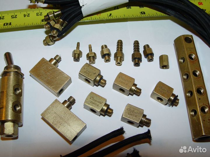 Пневмо тумблер и клапана clippard