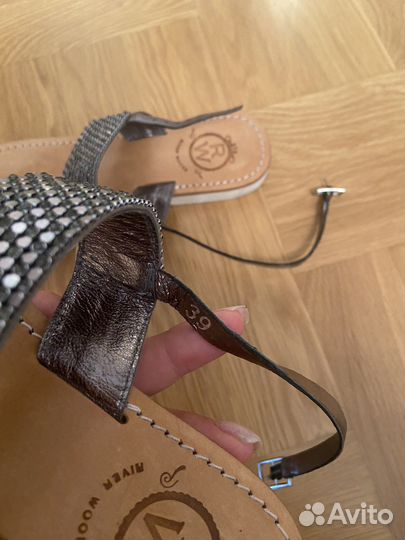 Сандалии кожа