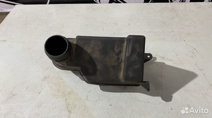 Резонатор воздушного фильтра BMW 5 E39