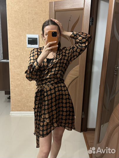 Платье в горрх mango