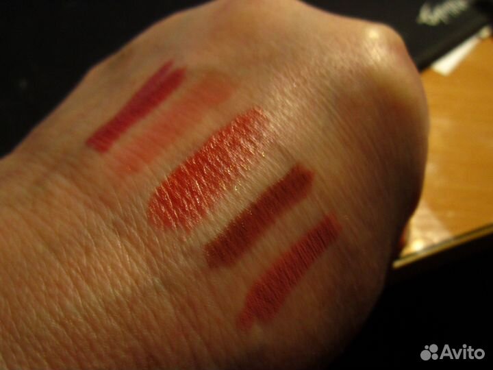 Помады разные