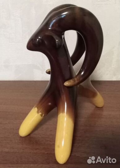 Статуэтка Горный козёл керамика