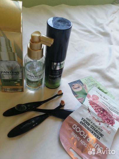 Пакетом косметика