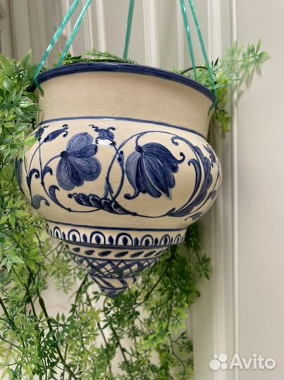 Кашпо подвесное