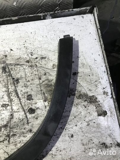 Накладка заднего крыла левого бмв Х1 BMW X1