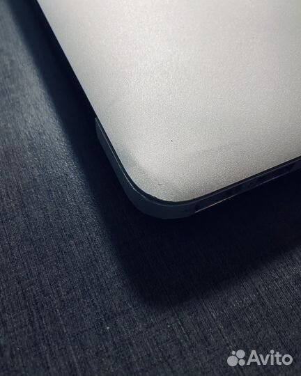 Apple Macbook Air 13 Mid 2011