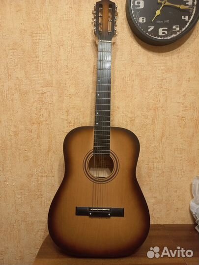 Акустическая гитара семиструнная