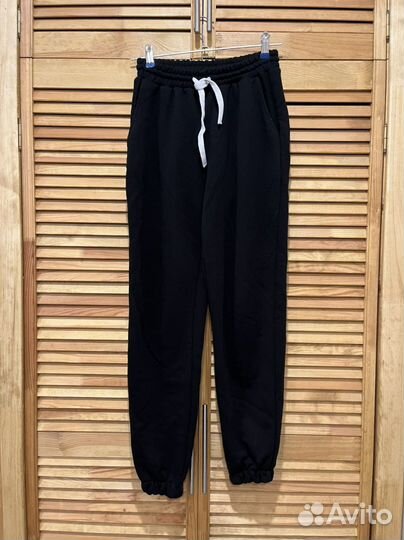 Спортивный костюм женский