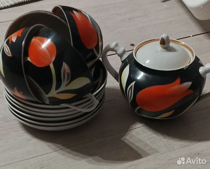 Набор посуды СССР тюльпан