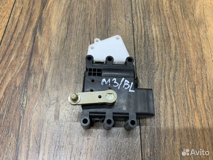 Mazda 3 BL 2009-2013 Моторчик заслонки отопителя