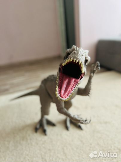 Динозавр Индоминус рекс