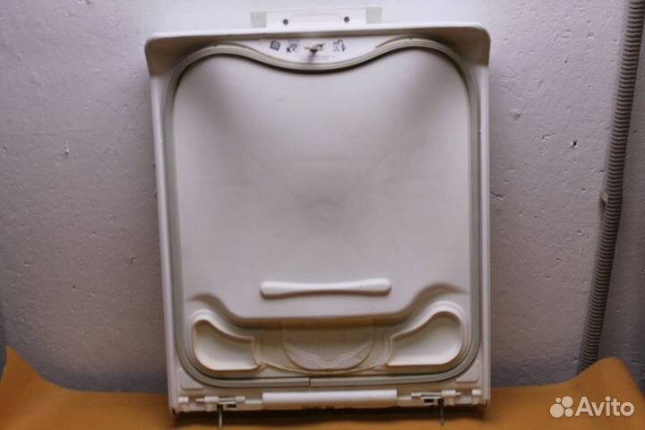 Люк в сборе Electrolux 1929002200 бу. 7612