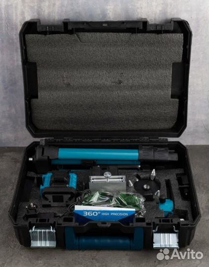 Лазерный нивелир в кейсе макита 2 АКБ штатив в ком