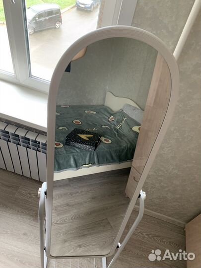 Зеркало напольное