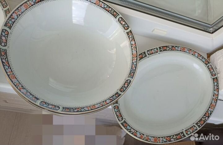Набор тарелок