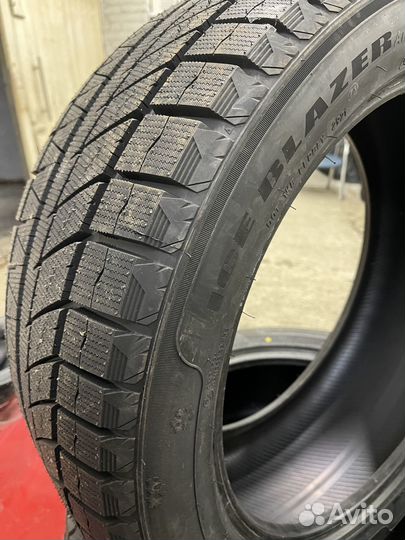 Sailun Ice Blazer Arctic EVO 245/45 R19 102V