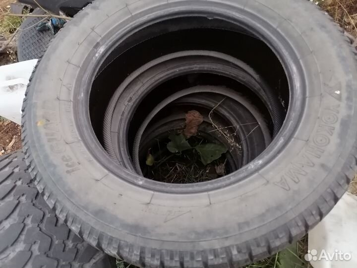 Yokohama Ice Guard F700Z 215/65 R16