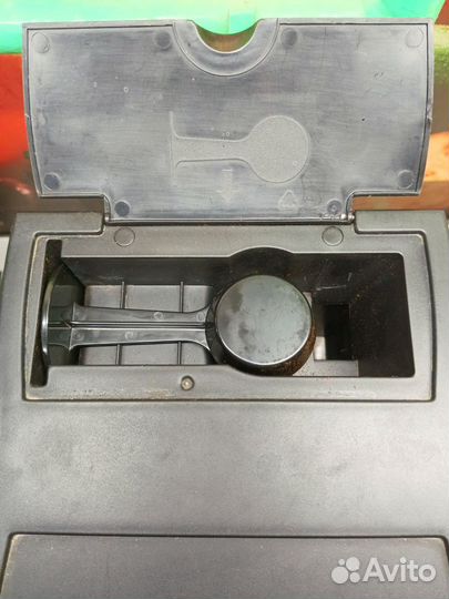 Кофеварка рожковая Elenberg KM-6501