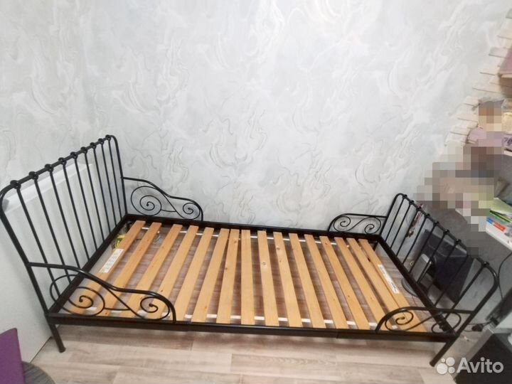 Продам кровать IKEA