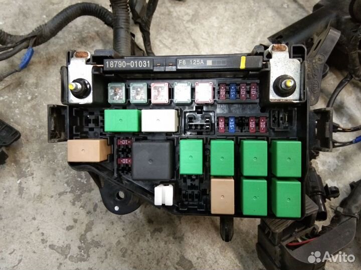 Блок предохранителей с проводкой Хендай Солярис