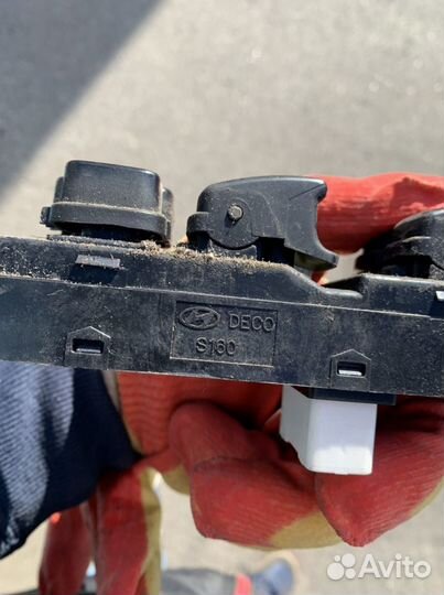 Кнопки стеклоподъемников Hyundai Sonata Тагаз