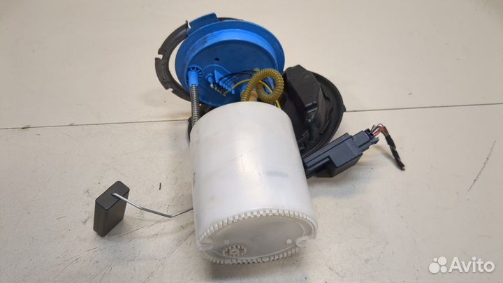 Насос топливный электрический Skoda Octavia (A5)