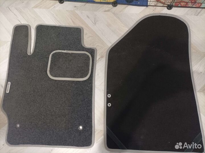 Автомобильные ковры в салон Тойота Камри