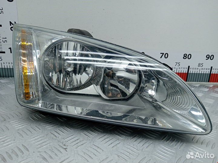 Фара передняя для Ford Focus 2 1480979