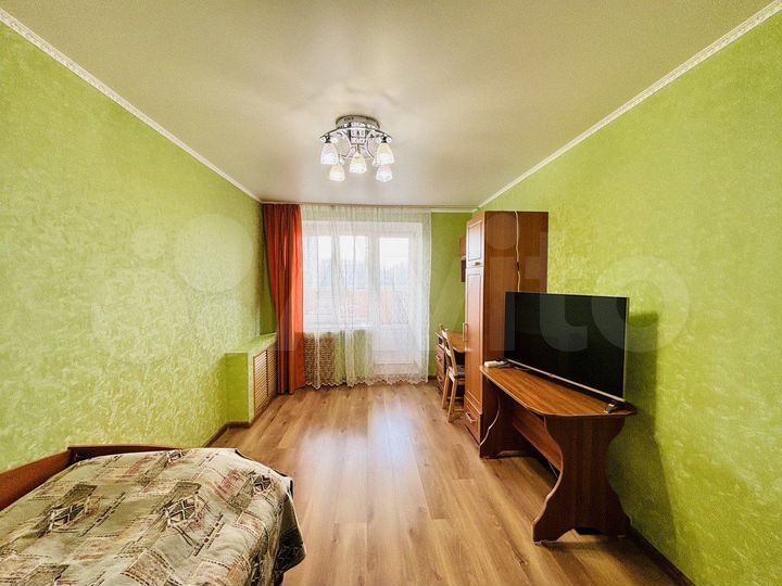 2-к. квартира, 65 м², 2/14 эт.