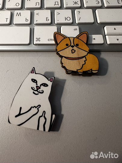 Деревянные значки